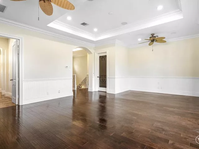 Продажа дома по адресу 549 NE 19th Avenue C - фото 8966732