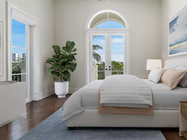 Продажа дома по адресу 549 NE 19th Avenue C - фото 8966737