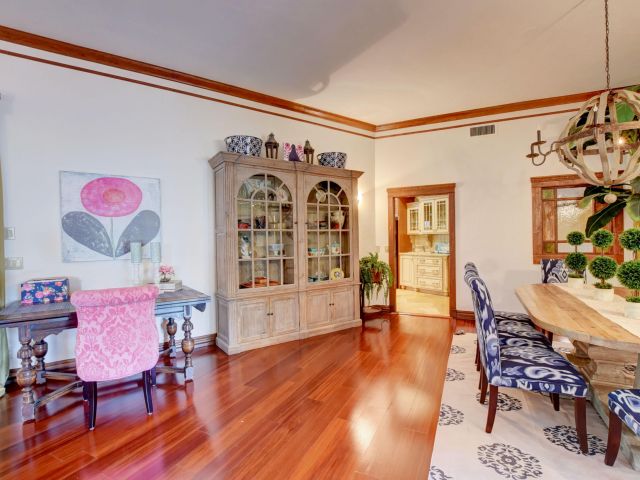 Дом в аренду по адресу 2570 NW 27th Street - фото 6399891