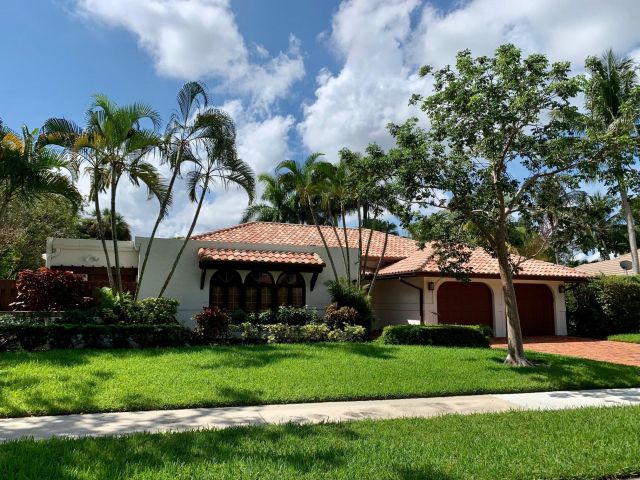 Дом в аренду по адресу 2570 NW 27th Street - фото 6399898