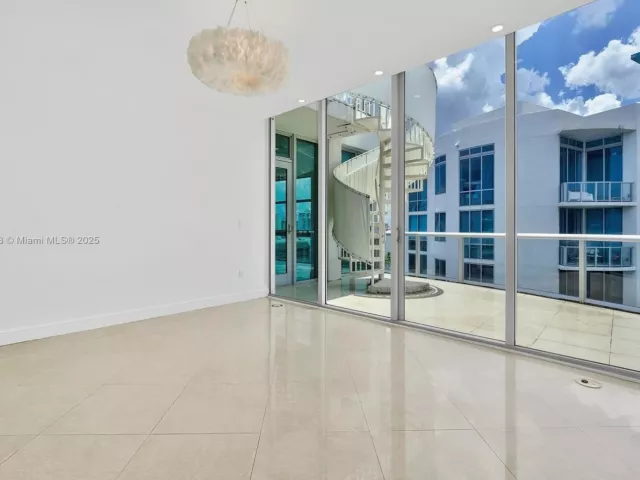 Квартира в аренду номер1-1212 - фото 6380978