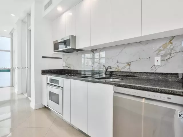 Квартира в аренду номер1-1212 - фото 6380981