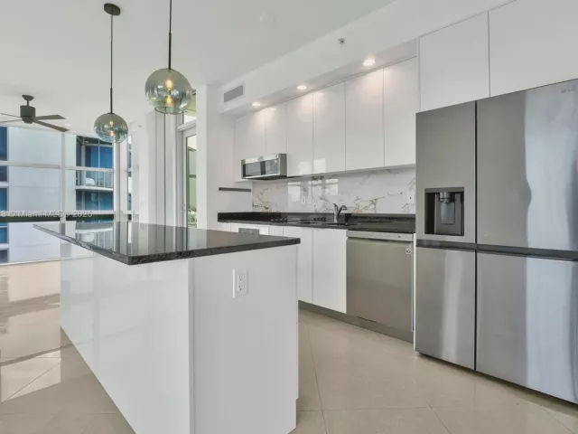 Квартира в аренду номер1-1212 - фото 6380982