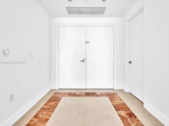 Квартира в аренду номер1-1212 - фото 6380970