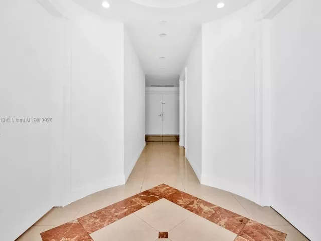 Квартира в аренду номер1-1212 - фото 6380973