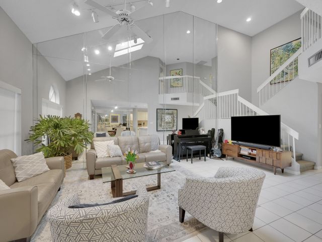 Дом в аренду по адресу 17094 Boca Club Boulevard 4 - фото 6391619