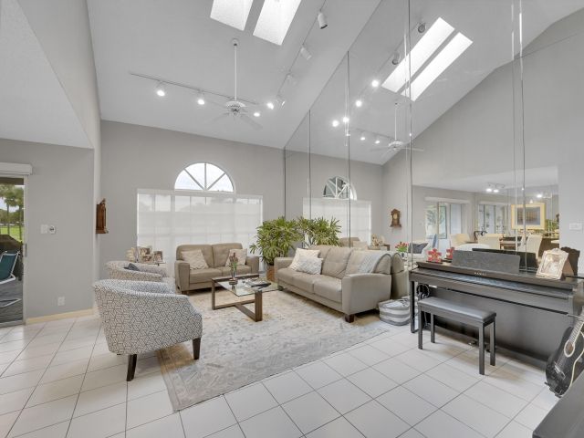 Дом в аренду по адресу 17094 Boca Club Boulevard 4 - фото 6391620