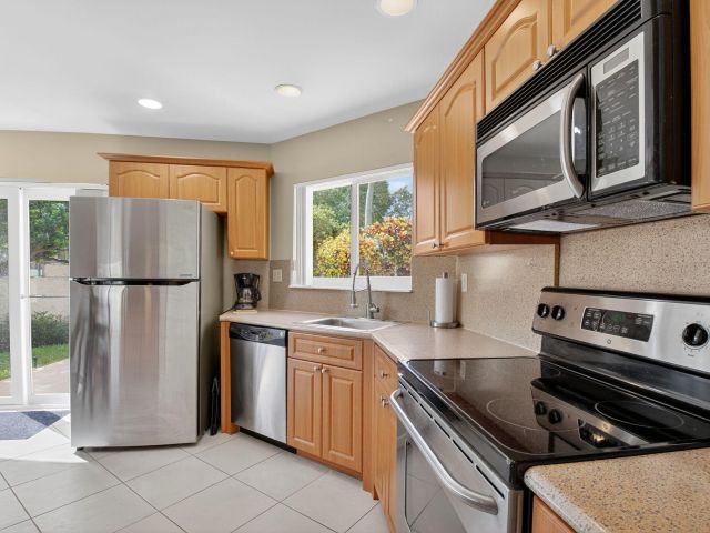 Продажа дома по адресу 6290 Sweet Maple Lane - фото 6391509