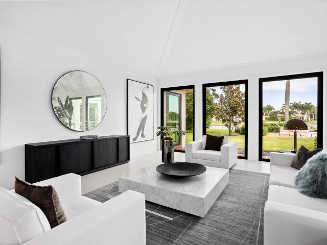 Продажа дома по адресу 18743 Long Lake Drive - фото 6937079