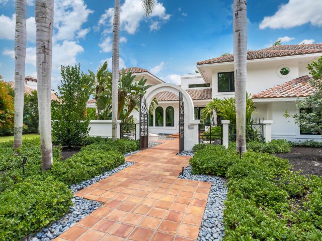 Продажа дома по адресу 18743 Long Lake Drive - фото 6937084