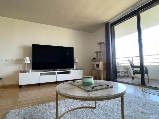 Квартира в аренду номер - фото 7432872