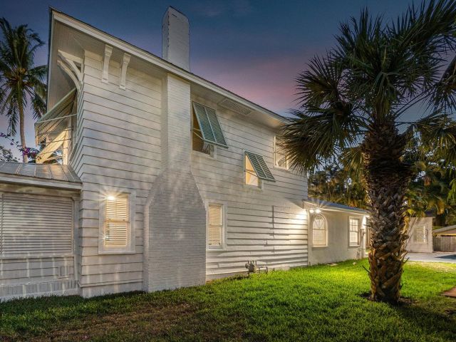 Продажа дома по адресу 319 Buckingham Road - фото 6506725