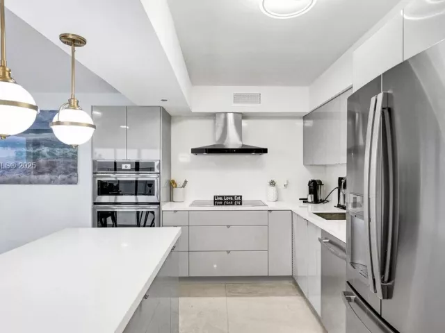 Продажа квартиры #1605 - фото 6415702