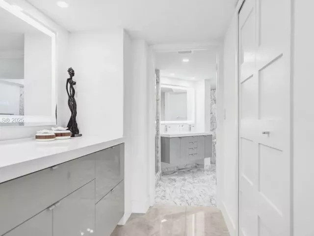 Продажа квартиры #1605 - фото 6415692