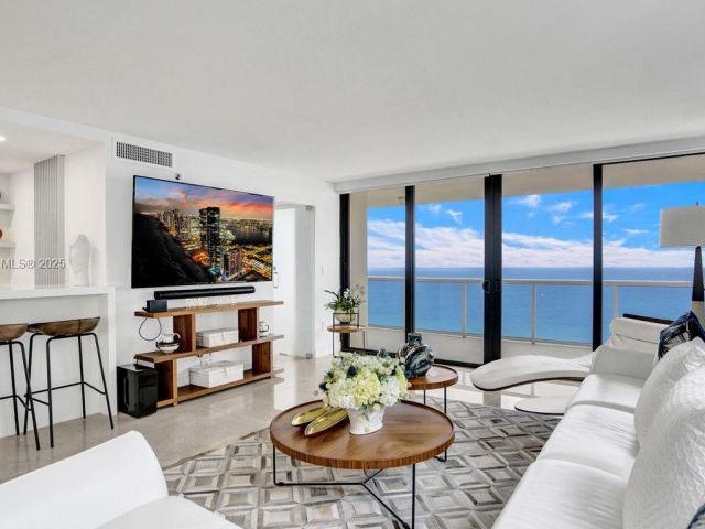 Продажа квартиры #1605 - фото 6415707