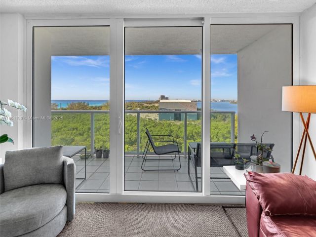 Продажа квартиры #1025 - фото 6384967