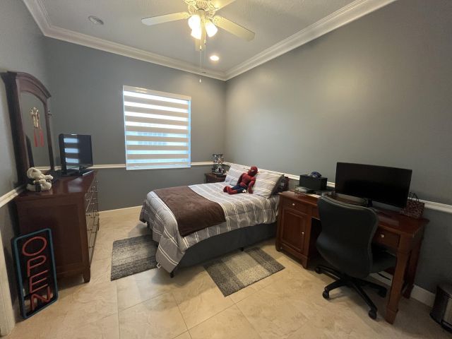 Продажа дома по адресу 9386 Madewood Court - фото 6390611