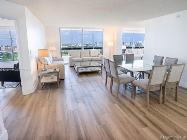 Продажа квартиры #2509 - фото 6386127