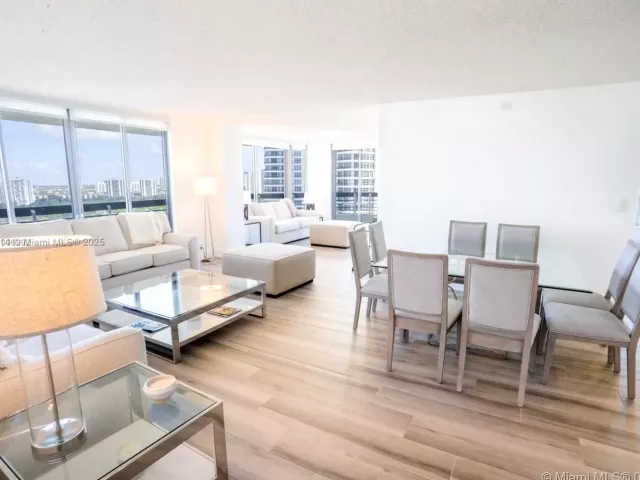 Продажа квартиры #2509 - фото 6386126