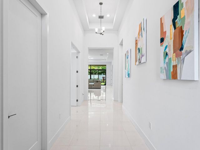 Продажа дома по адресу 8330 Essex Country Club Drive - фото 6437280