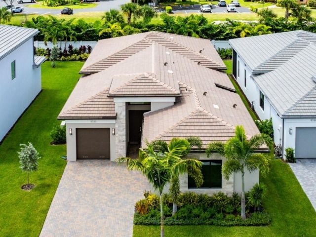 Продажа дома по адресу 8330 Essex Country Club Drive - фото 6437282