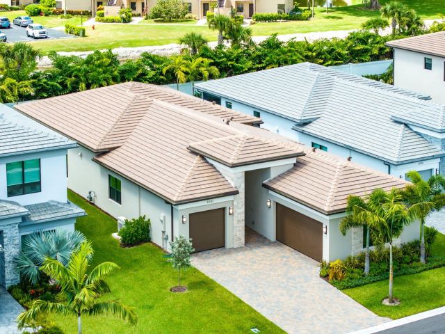 Продажа дома по адресу 8330 Essex Country Club Drive - фото 6437284