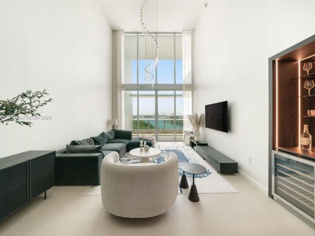 Продажа квартиры #905 - фото 6394912