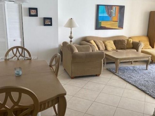 Продажа квартиры #1204 - фото 6388848