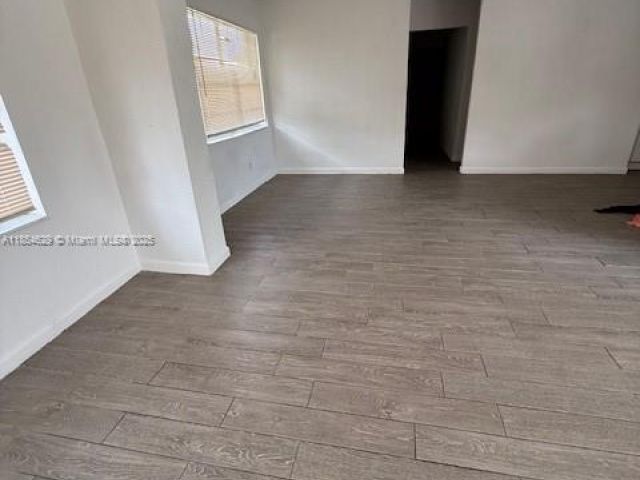 Продажа дома по адресу 3025 NW 11TH ST - фото 7444565