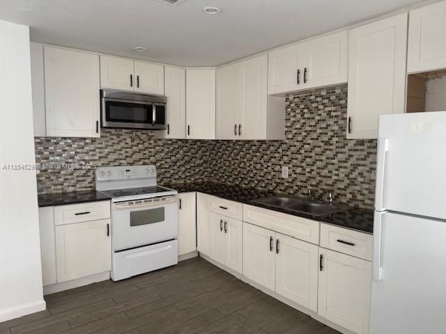 Продажа дома по адресу 3025 NW 11TH ST - фото 7444567