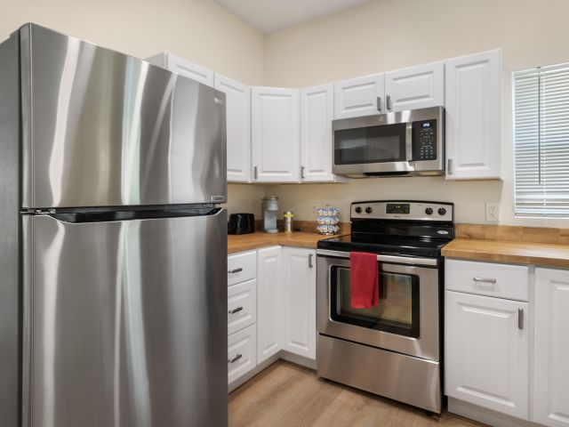 Дом в аренду по адресу 602 NW 1st Street - фото 6392057