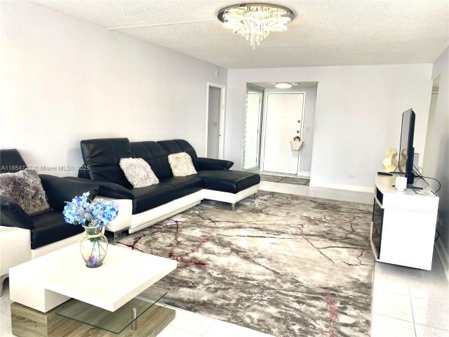 Продажа квартиры #615 - фото 7491099