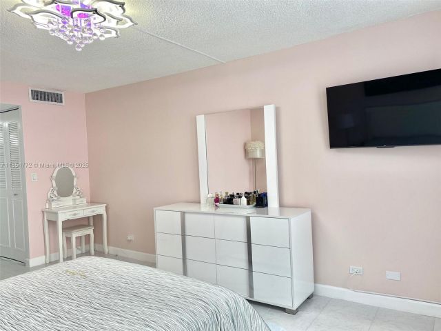 Продажа квартиры #615 - фото 7491121