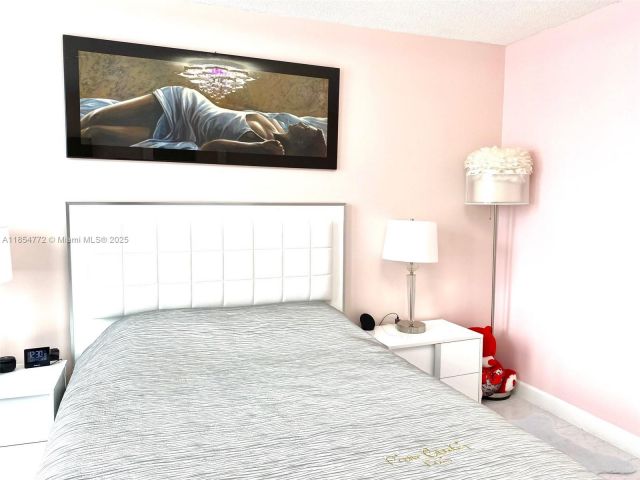 Продажа квартиры #615 - фото 7491123