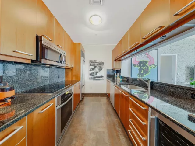 Продажа квартиры #3002 - фото 6389646