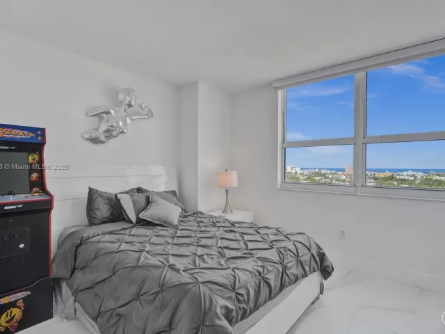 Продажа квартиры #1408 - фото 6389350