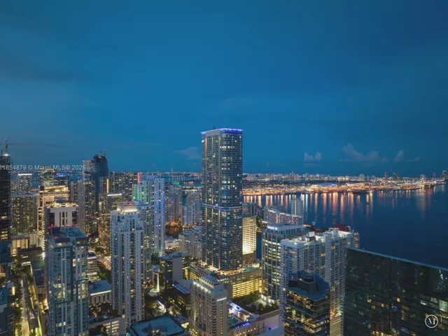 Продажа квартиры #7004 - фото 6389597