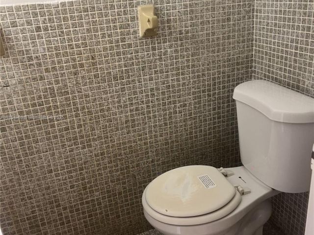 Дом в аренду по адресу 6150 Dawson St 0 - фото 7497794