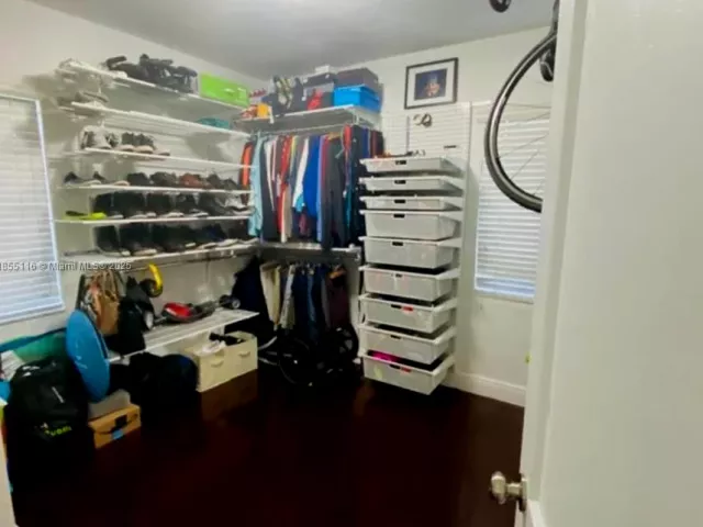 Продажа дома по адресу 702 Boabadilla St - фото 6408953