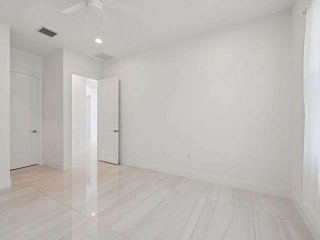 Дом в аренду по адресу 8107 Crystal Downs Avenue - фото 6401031