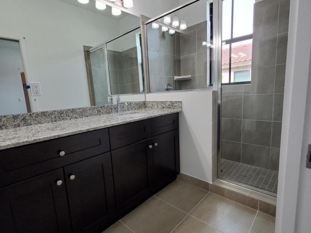 Дом в аренду по адресу 2022 S Oysterwood Lane S - фото 6450248