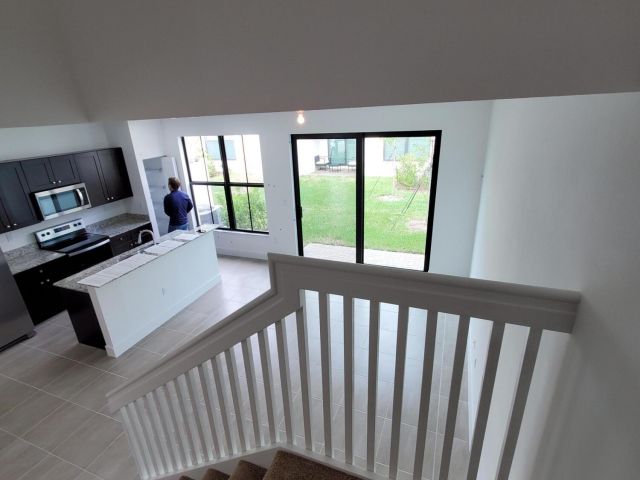 Дом в аренду по адресу 2022 S Oysterwood Lane S - фото 6450250