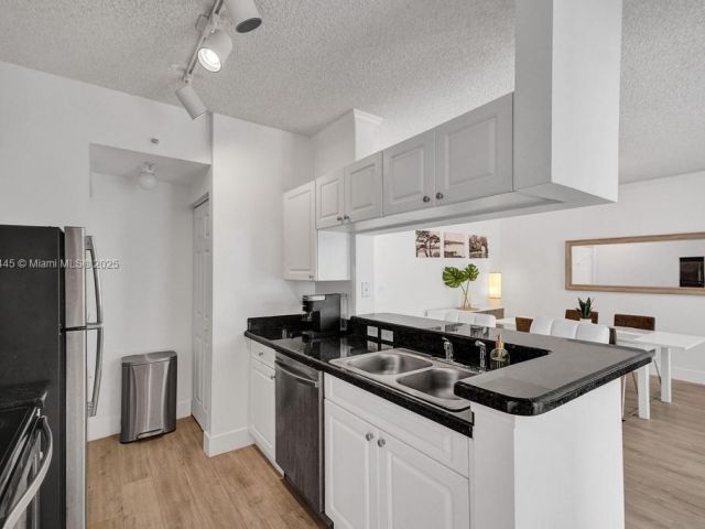 Продажа квартиры #1511 - фото 6394614