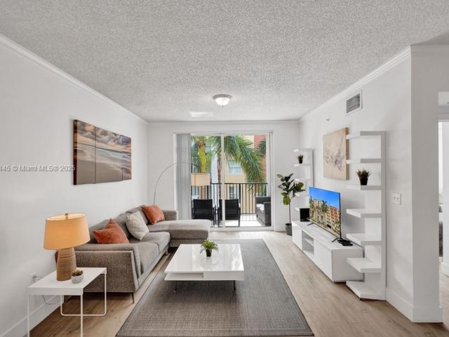 Продажа квартиры #1511 - фото 6394623