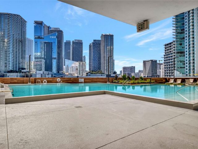 Продажа квартиры #1703 - фото 6417500