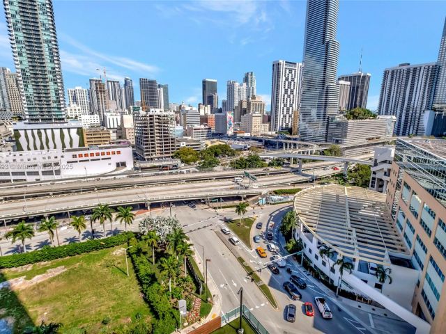 Продажа квартиры #1703 - фото 6417505