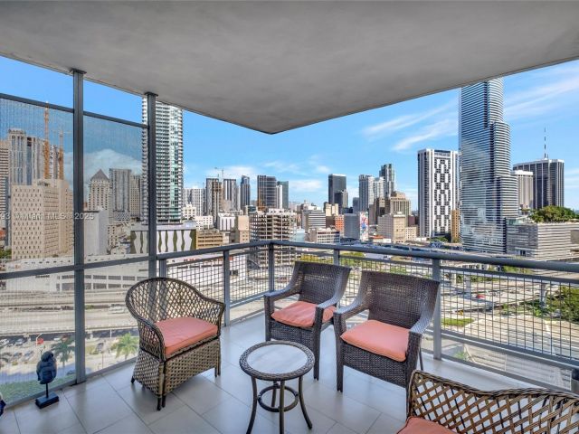 Продажа квартиры #1703 - фото 6417506