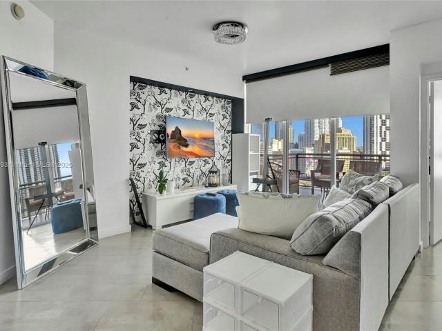 Продажа квартиры #1703 - фото 6417508