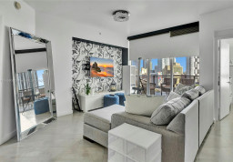 Квартира #1703