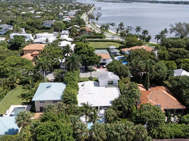 Продажа дома по адресу 118 Seville Road - фото 6395378